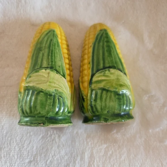 Vintage Japan Half Shucked Corn On the Cob Salt and Pepper Shakers Ceramic - Picture 3 of 8